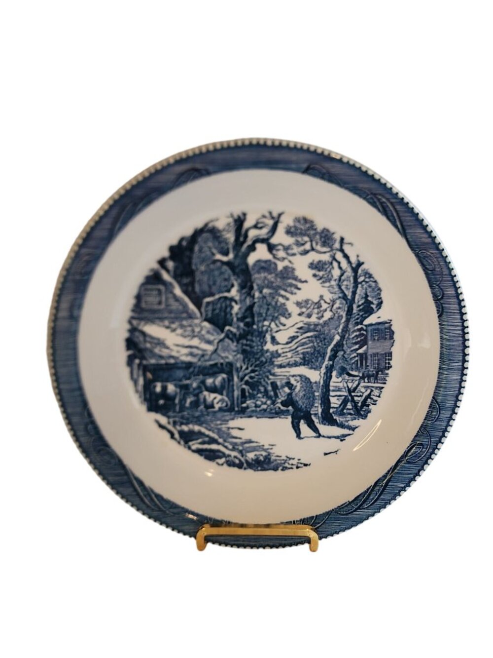 Currier and Ives Royal China 10-inch pie plate featuring the "A Snowy Morning" s